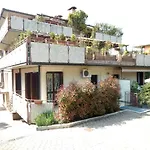 Foscolo Pool * Μπαρντολίνο