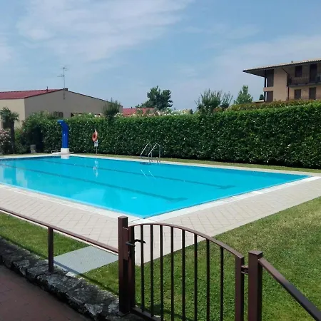 Foscolo Pool Апартаменти Бардоліно